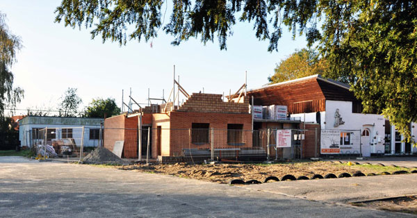 zicht op de werken aan de nieuwe lokalen van Chiro Staderas